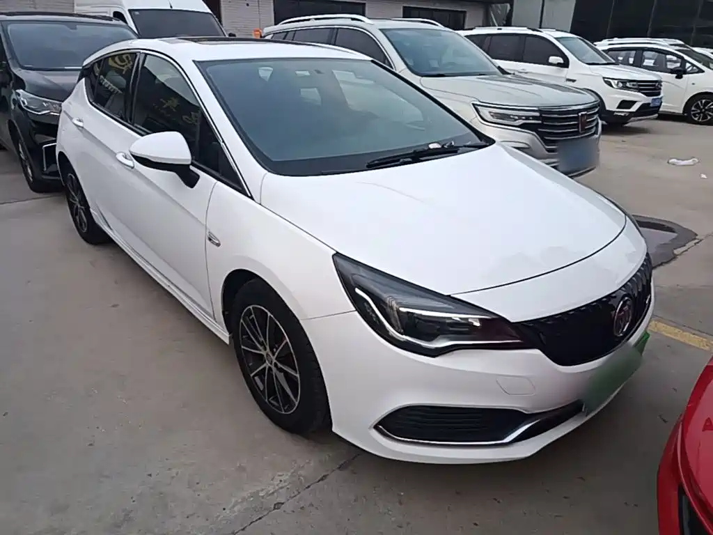 Buick Verano — миниатюра 4