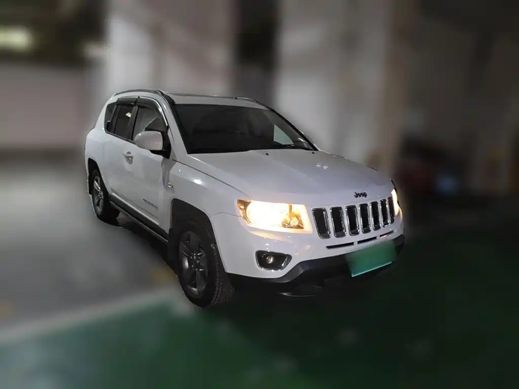 Jeep Compass (Import) — миниатюра 24