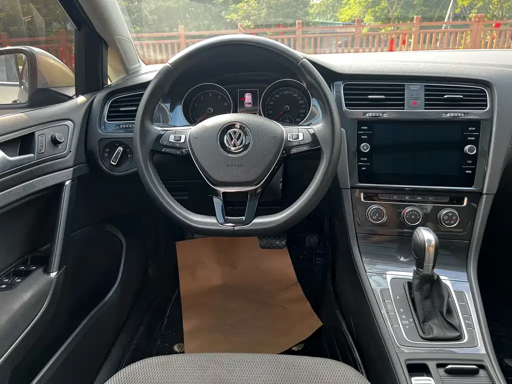Volkswagen Golf (Import) — миниатюра 11