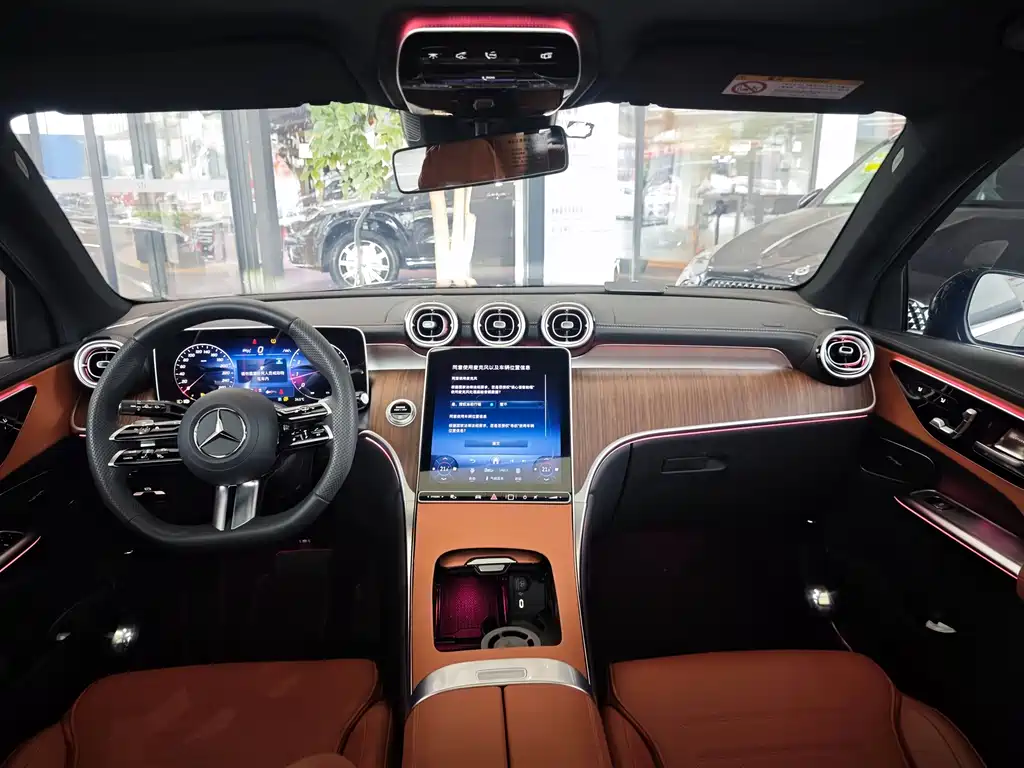 Mercedes-Benz GLC 2025 GLC 300 L 4MATIC 7 мест