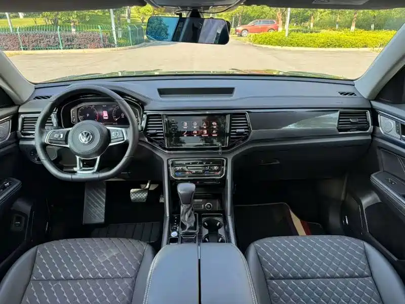 Volkswagen Teramont — миниатюра 5