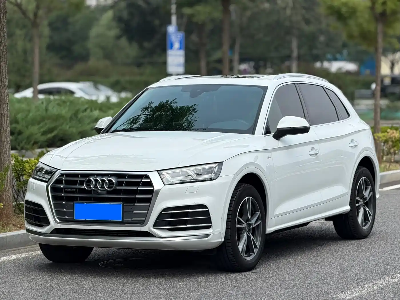 奥迪Q5L 2020款 改款 40 TFSI 荣享时尚型 2021