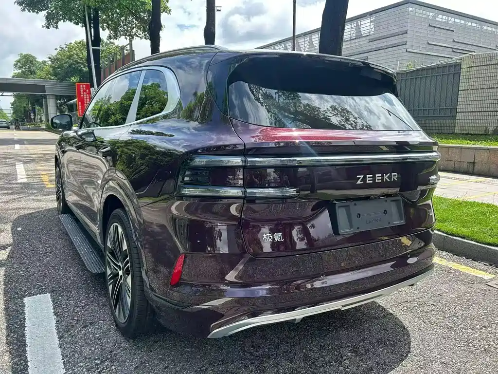 Zeekr 极氪8X — миниатюра 9