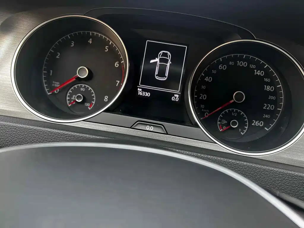 Volkswagen Golf — миниатюра 11