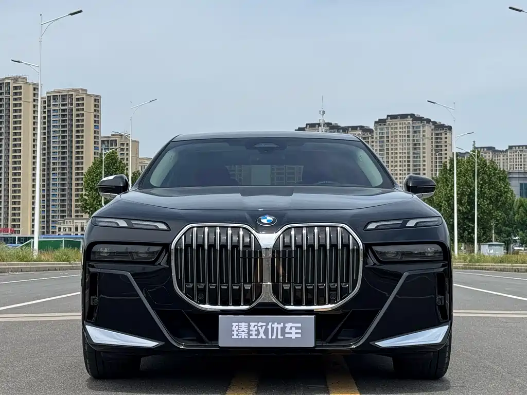 BMW 7 Series 7 2023 735Li M Sport