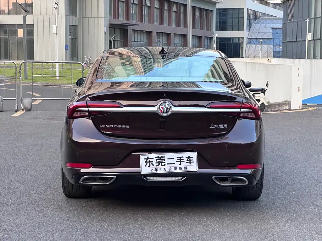 Buick LaCrosse — миниатюра 8