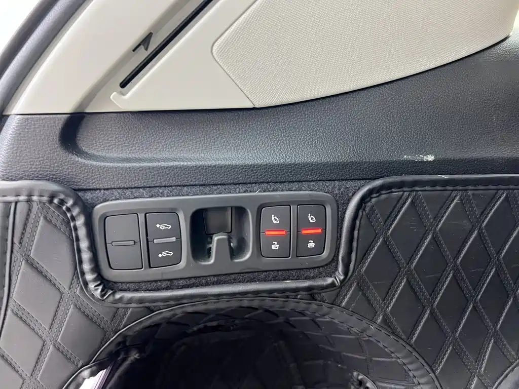 Audi Q7 — миниатюра 37