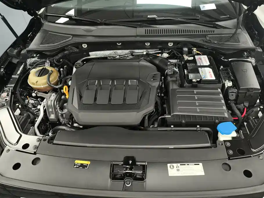 Volkswagen Passat 2022 330TSI Elite