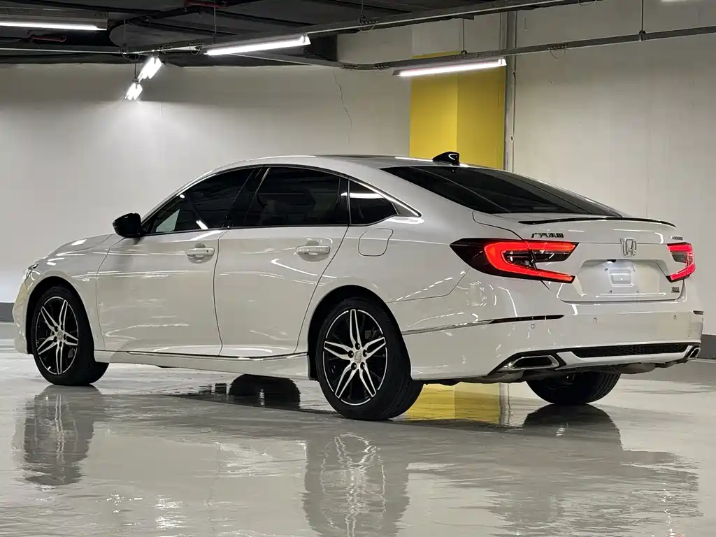 Honda Accord — миниатюра 2