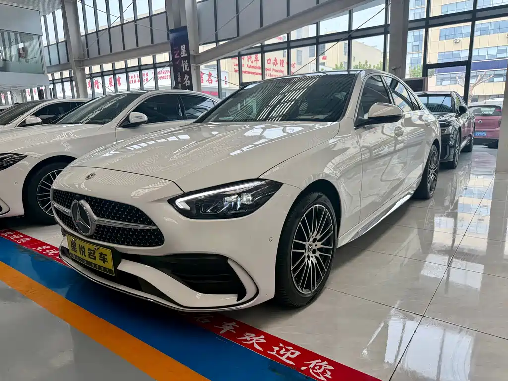 Mercedes-Benz C-Class — миниатюра 2