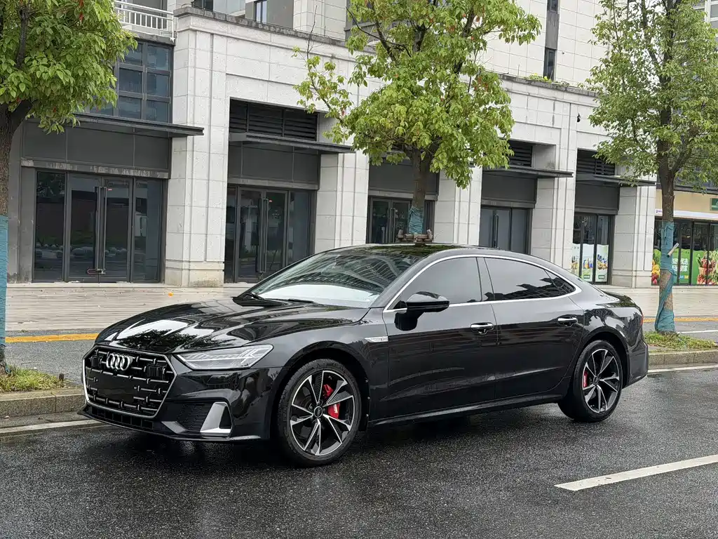 Audi A7L