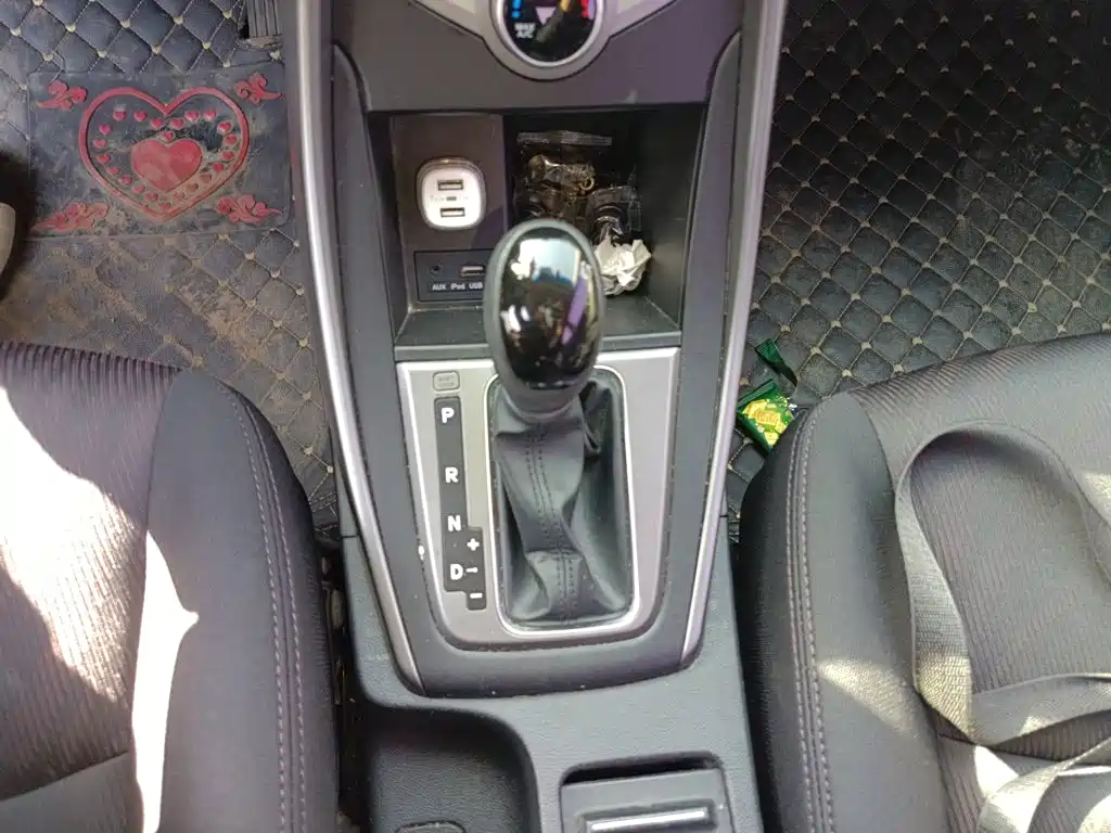 Hyundai Elantra Langdong — миниатюра 7