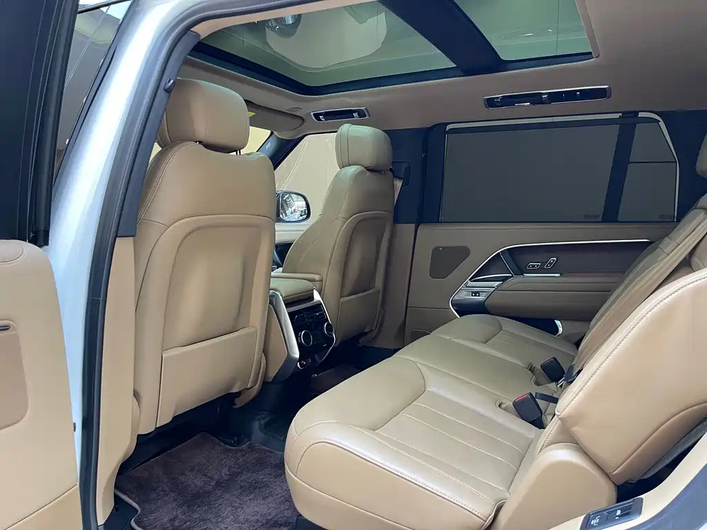 Land Rover Range Rover — миниатюра 13