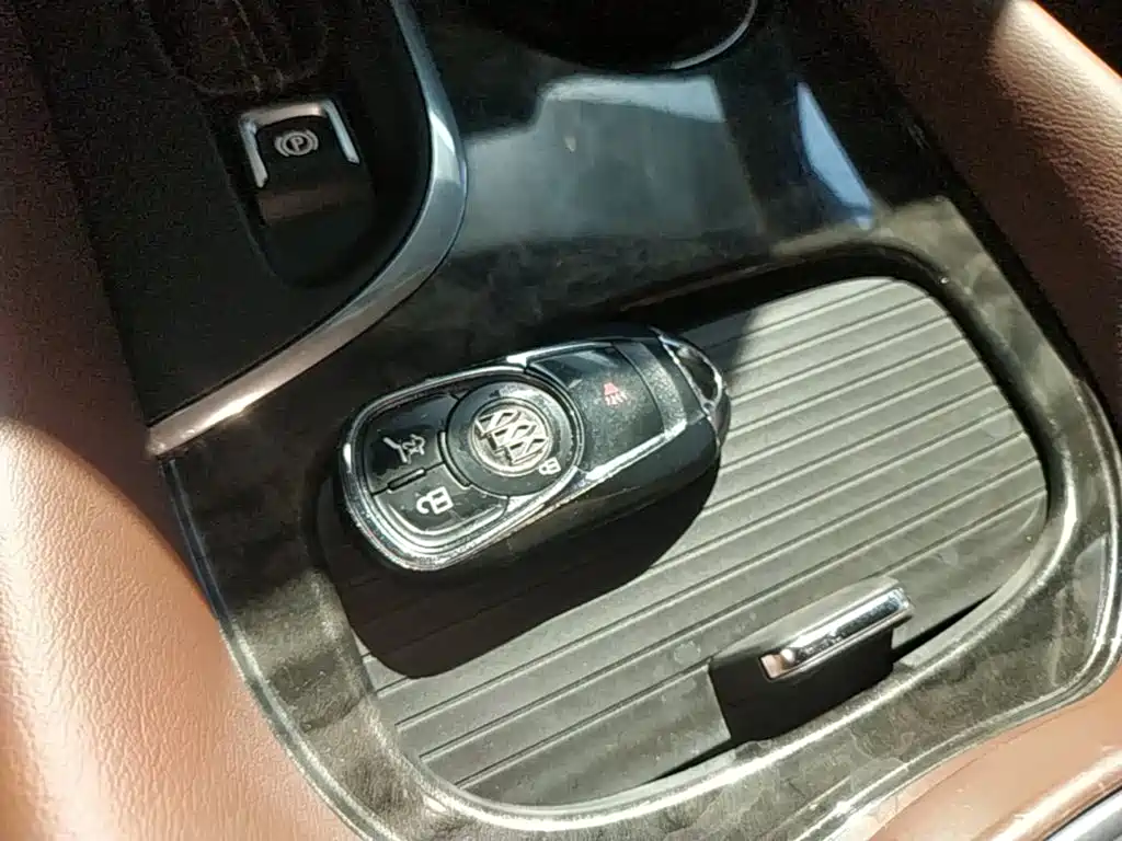 Buick Envision Plus — миниатюра 9