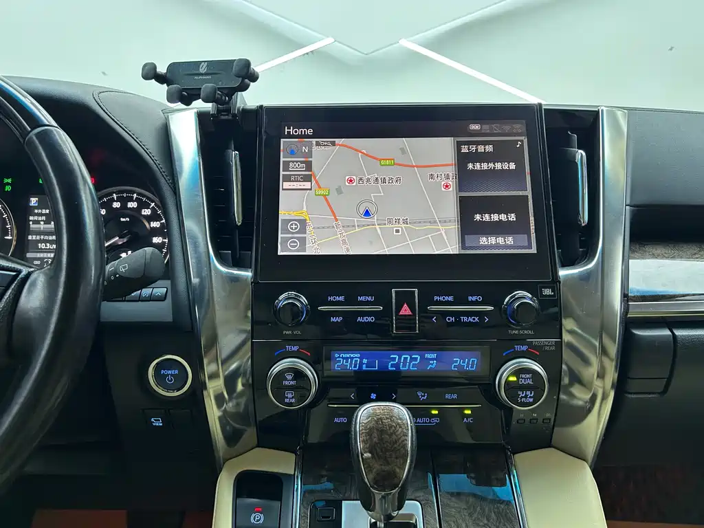 Toyota Vellfire — миниатюра 12