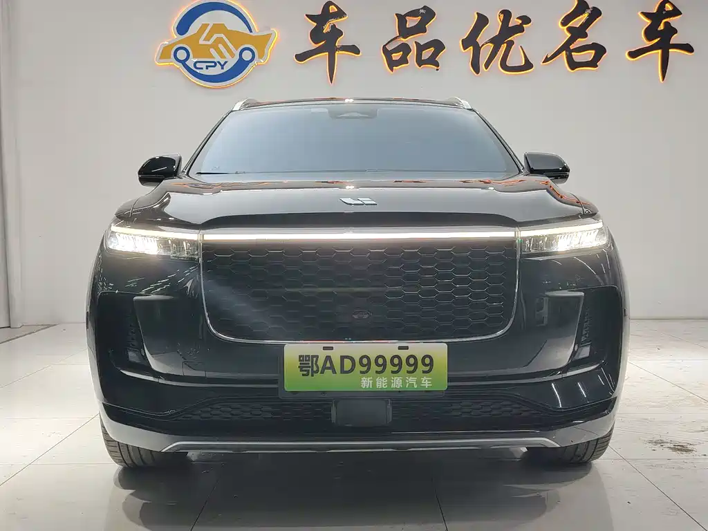 Li Auto ONE 2021 6 мест