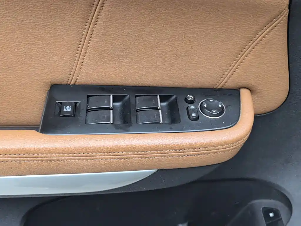 Haval H8 — миниатюра 9