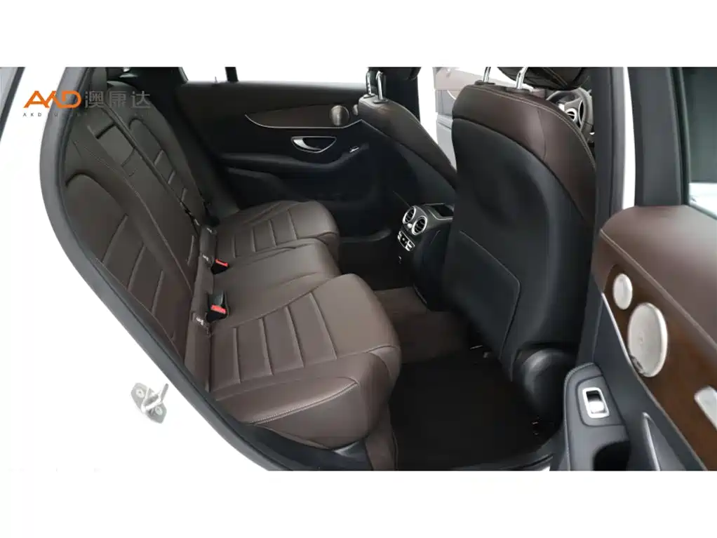 Mercedes-Benz GLC — миниатюра 8