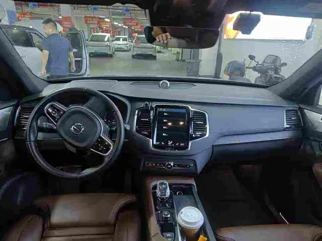 Volvo XC90 PHEV — миниатюра 2