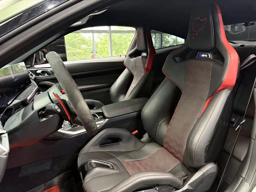 BMW M4 2025 M4