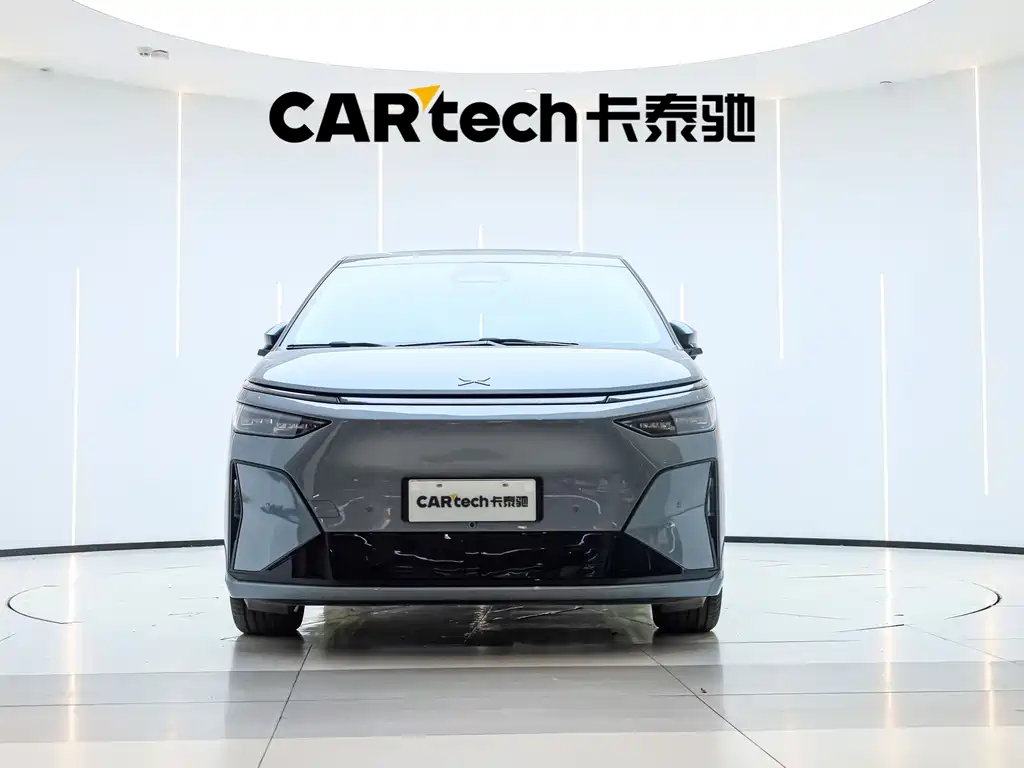 XPeng X9 — миниатюра 8