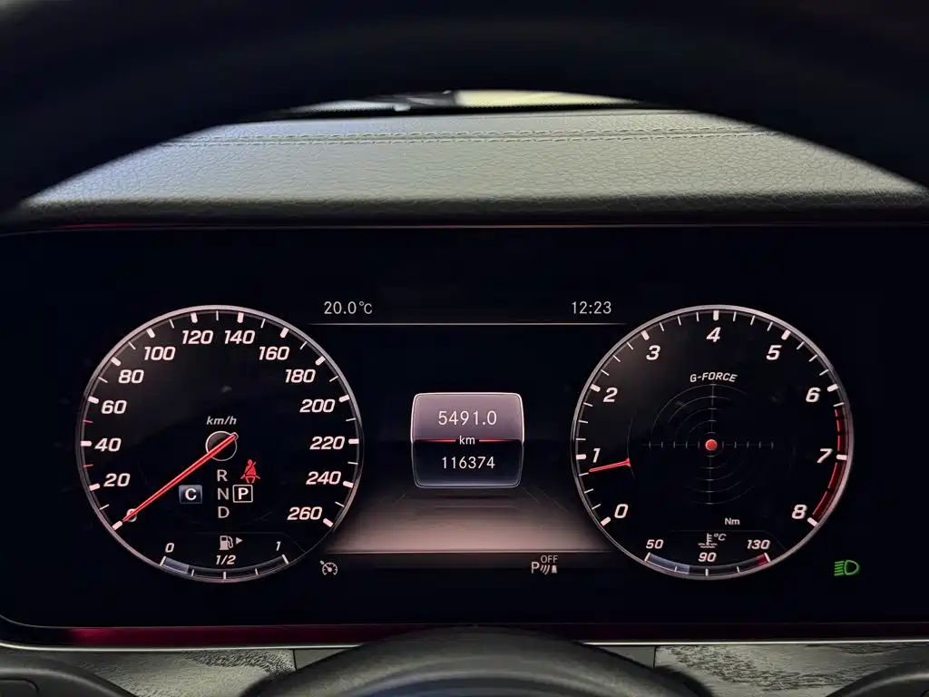 Mercedes-Benz E-Class — миниатюра 19