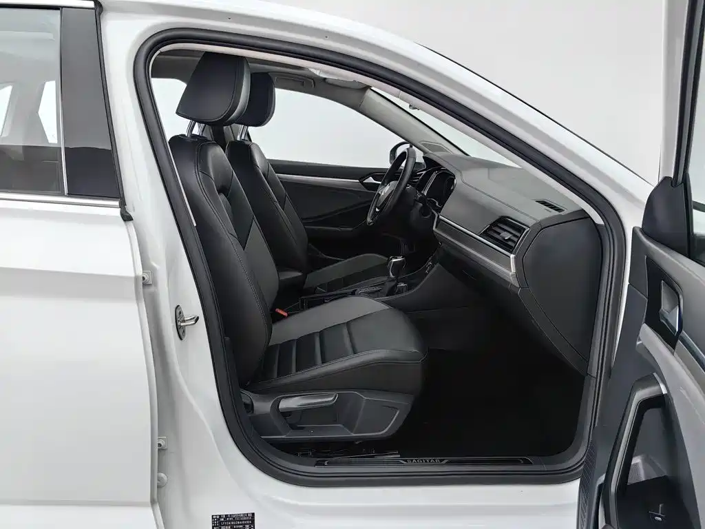 Volkswagen Sagitar — миниатюра 23