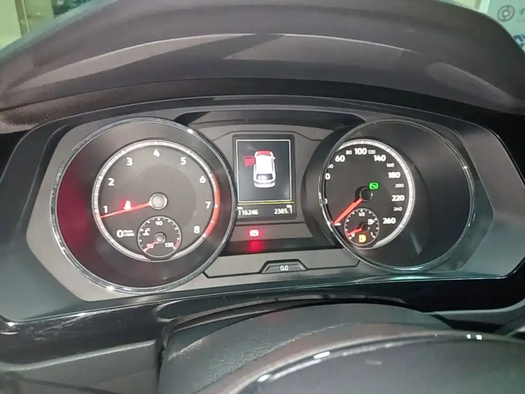Volkswagen Tiguan L — миниатюра 12