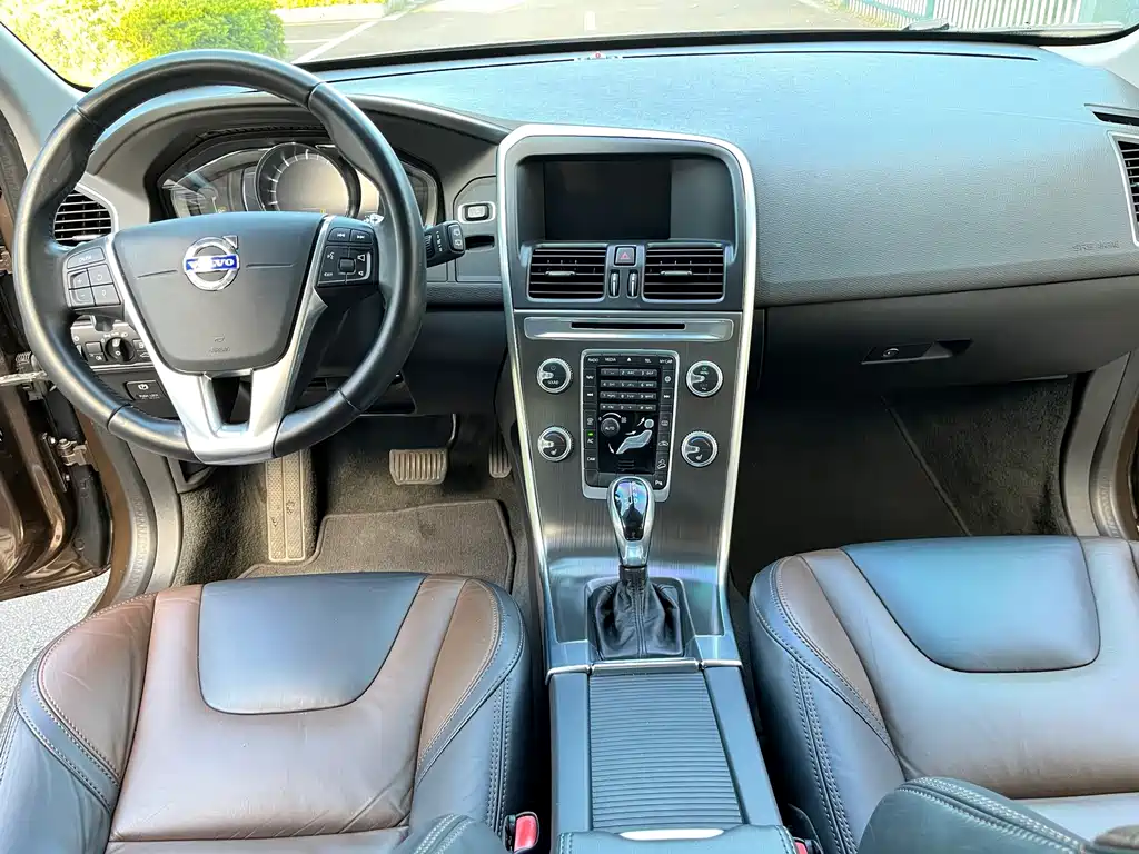 Volvo XC60 (Import) — миниатюра 4