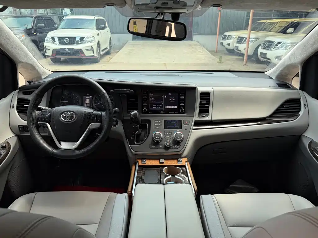 Toyota Sienna 2019 3.5L