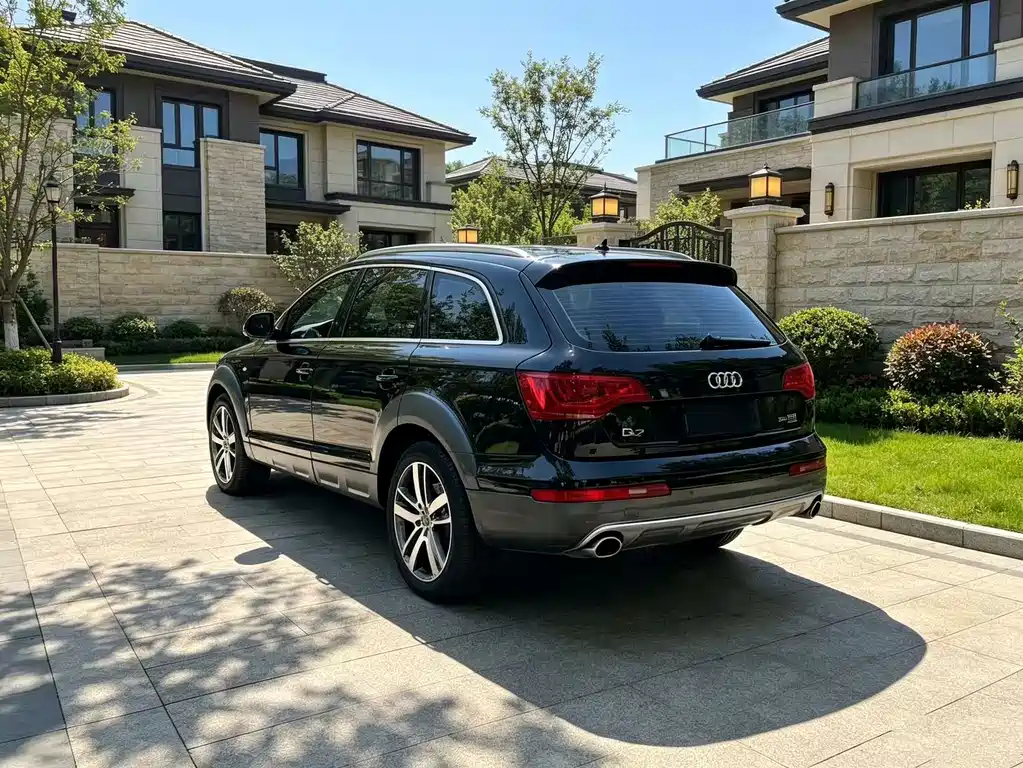Audi Q7 — миниатюра 9