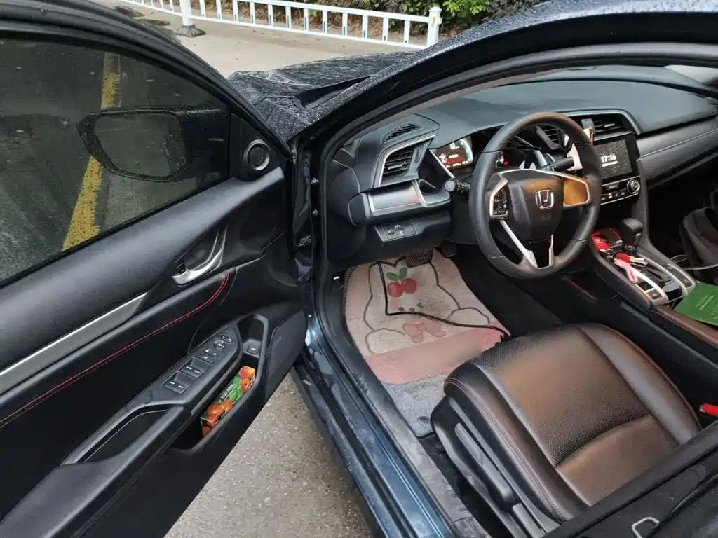 Honda Civic — миниатюра 14