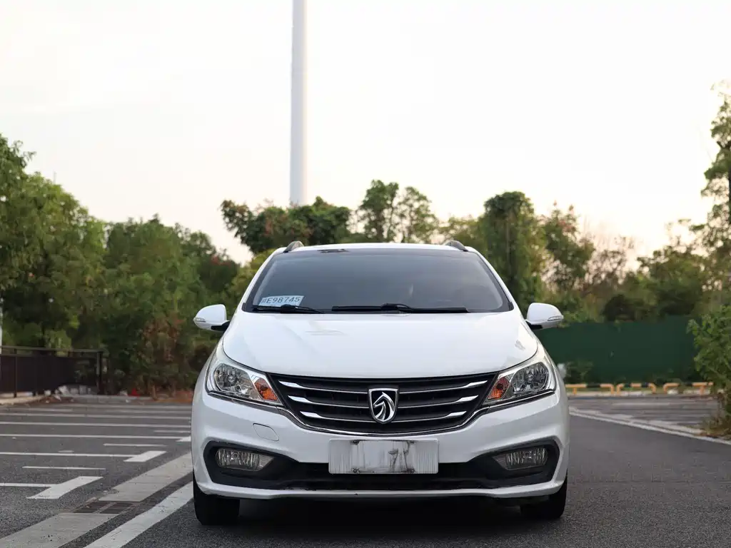 Baojun 310 — миниатюра 2