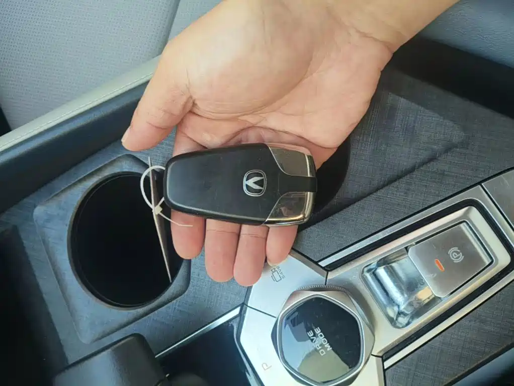 Changan UNI-V iDD — миниатюра 9