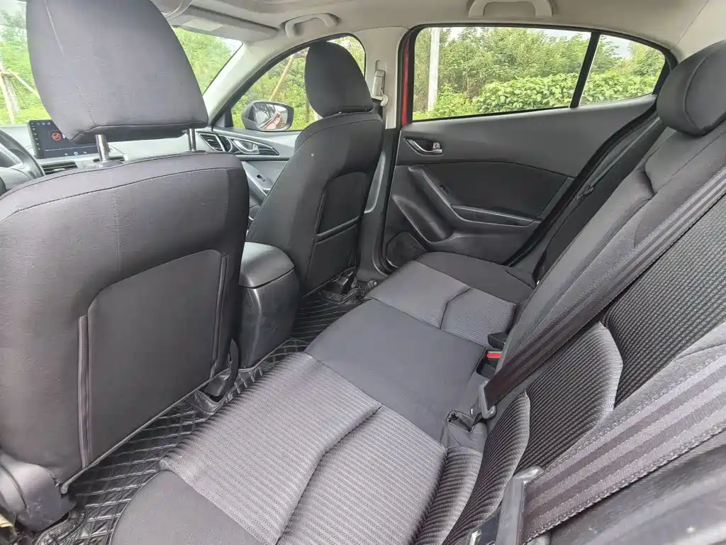 Mazda 3 Axela — миниатюра 16