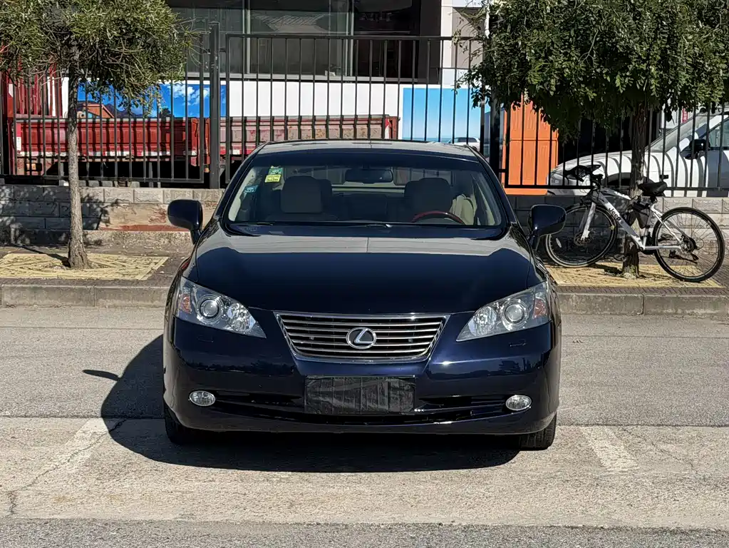 Lexus ES — миниатюра 2