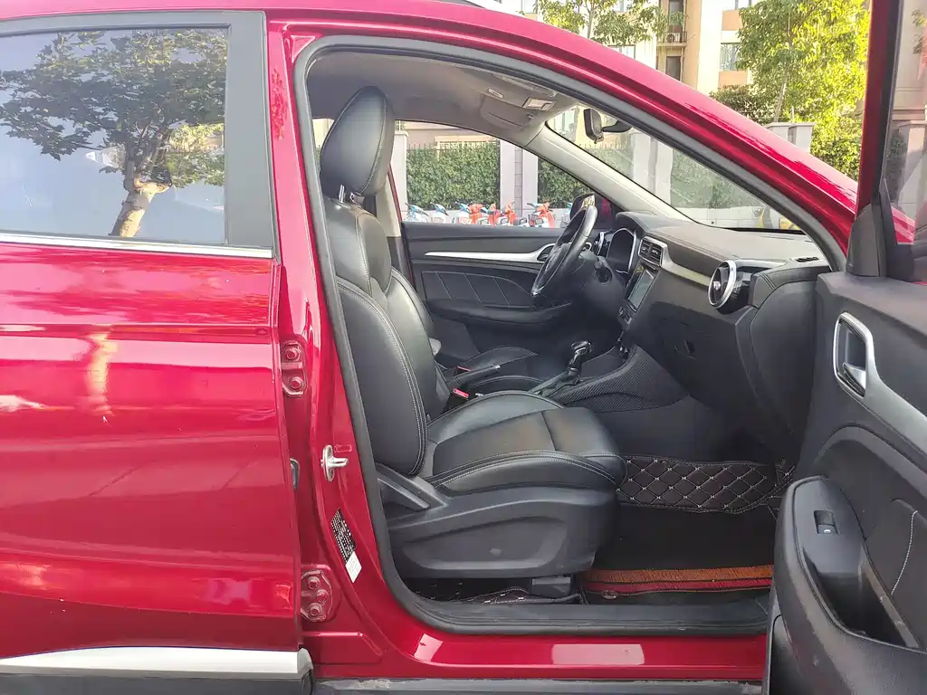 MG ZS — миниатюра 11