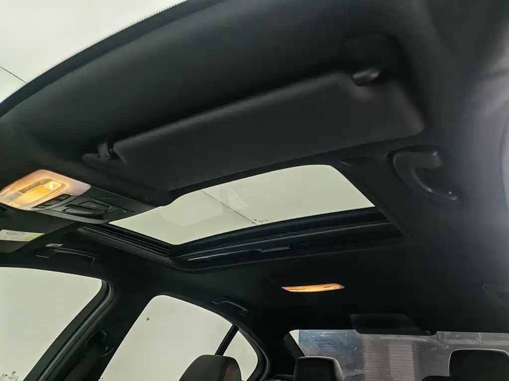 BMW 3 Series — миниатюра 13