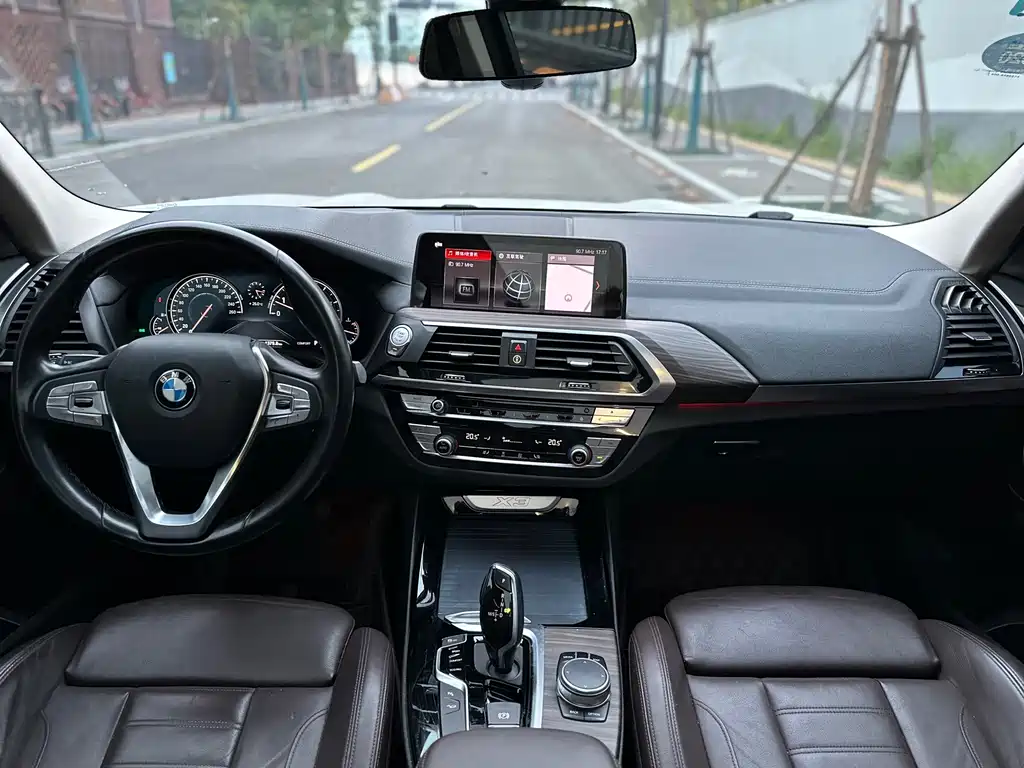 BMW X3 — миниатюра 15