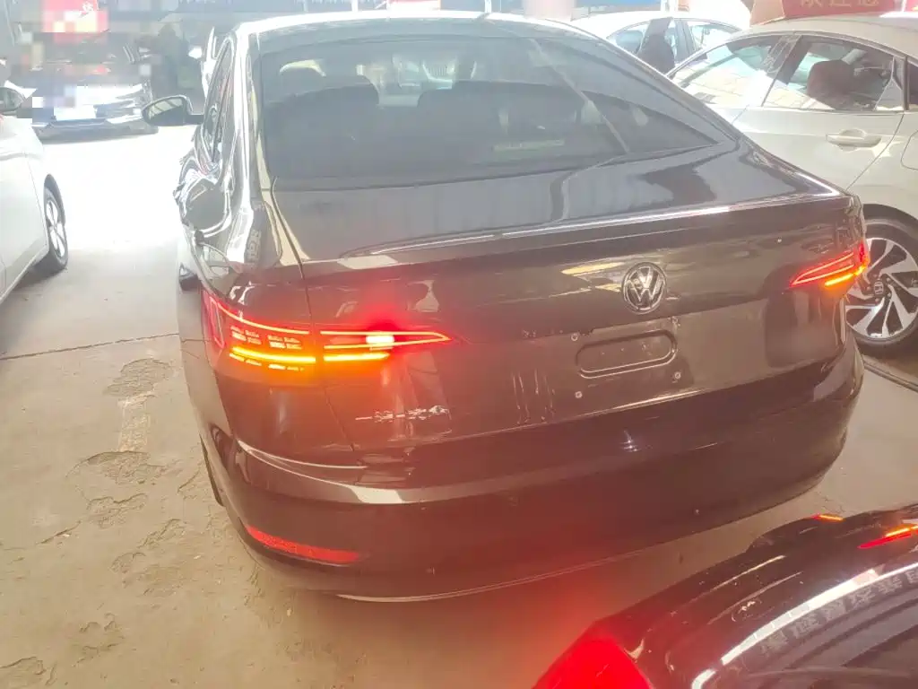 Volkswagen Sagitar — миниатюра 6