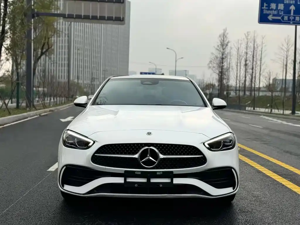 Mercedes-Benz C-Class — миниатюра 2