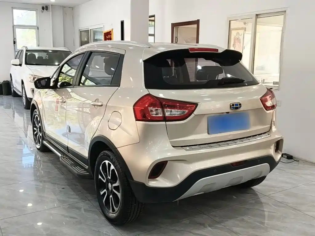 Geely Vision X3 — миниатюра 5