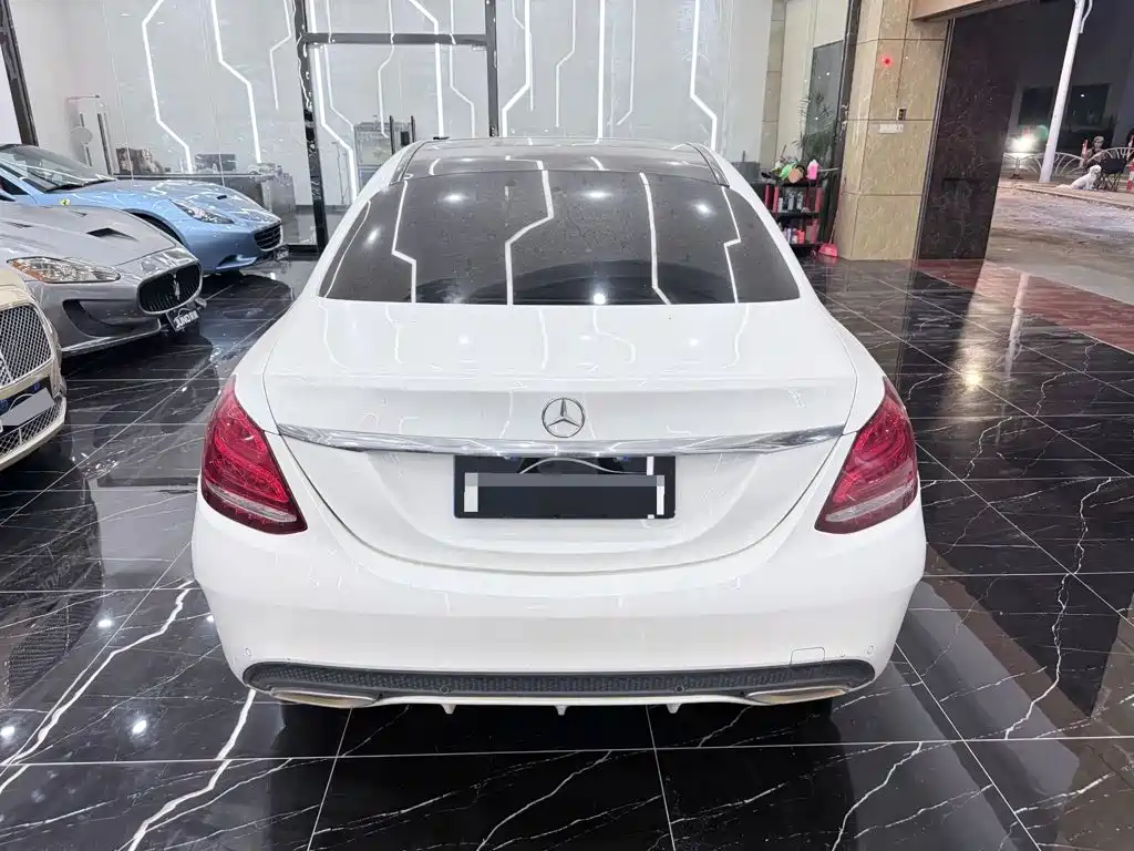 Mercedes-Benz C-Class — миниатюра 4