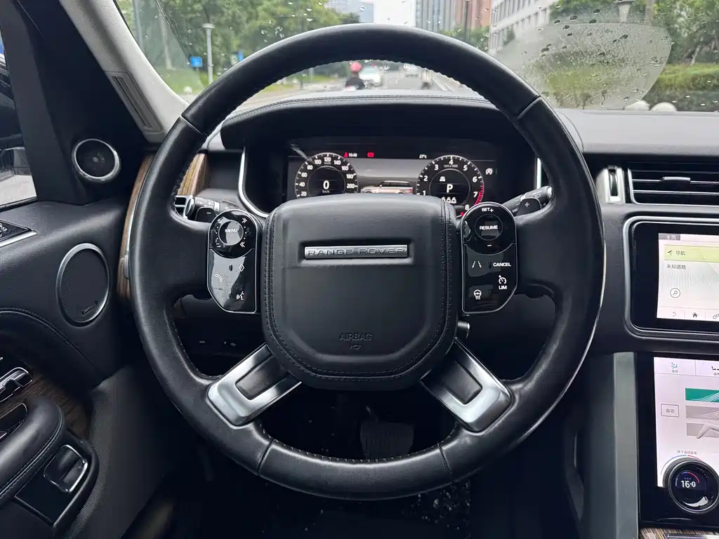 Land Rover Range Rover — миниатюра 12
