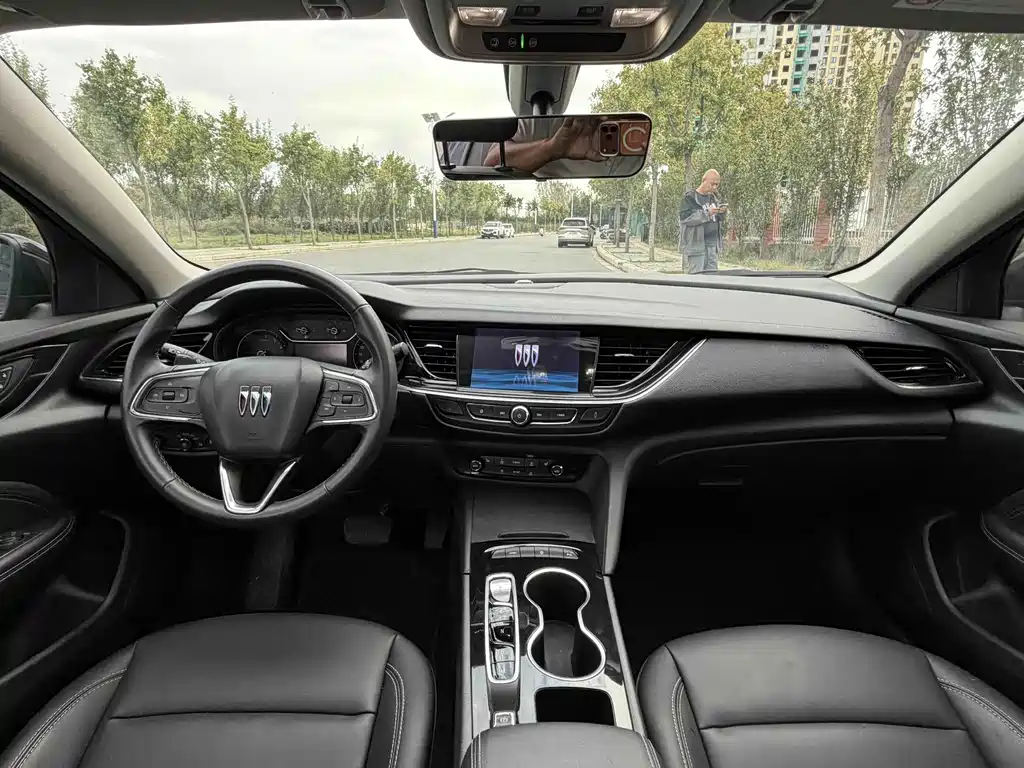 Buick Regal — миниатюра 7