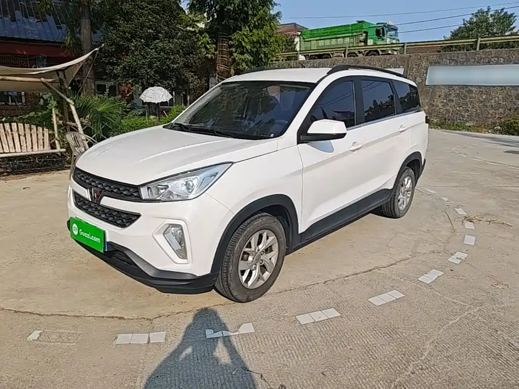 Wuling Hongguang S3