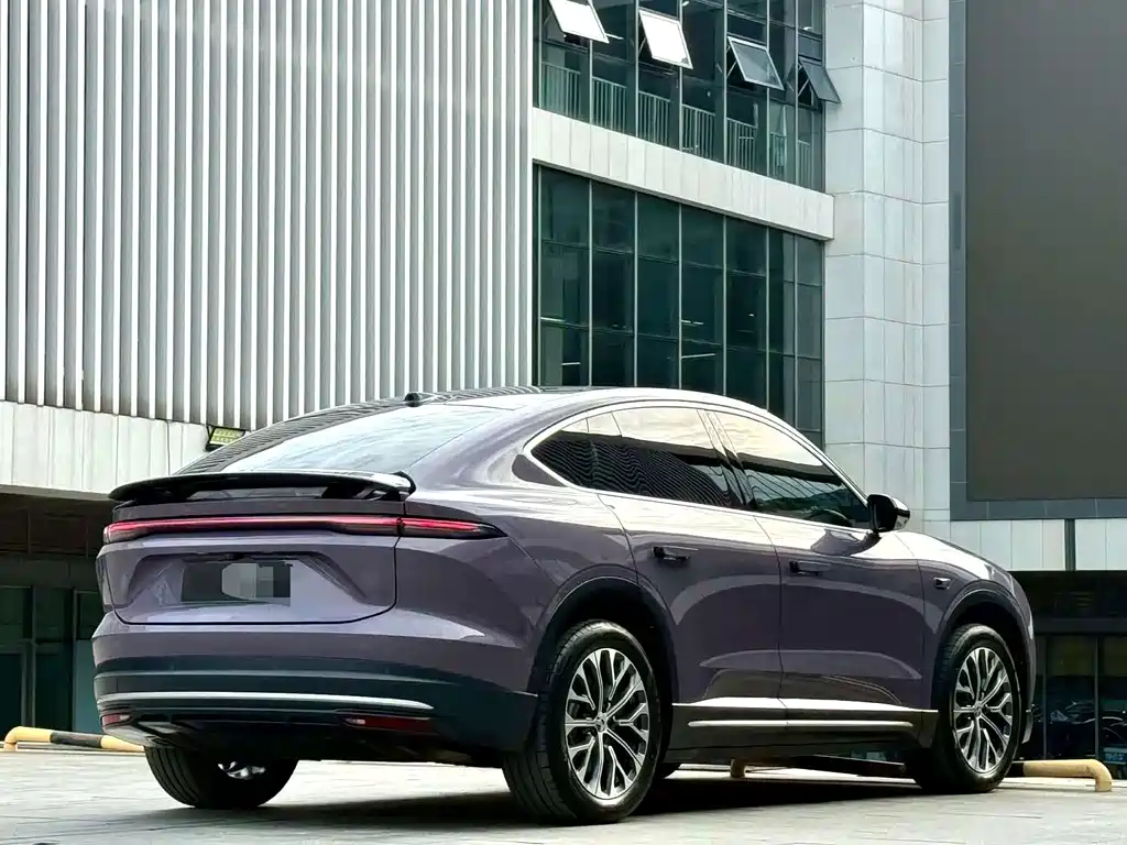 NIO EC6 — миниатюра 10