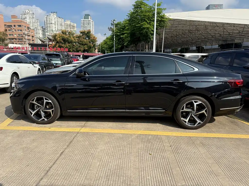 Volkswagen Passat — миниатюра 4