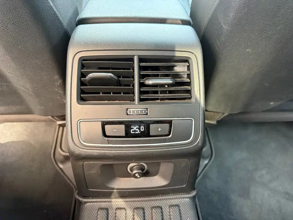 Audi A4 (Import) — миниатюра 13