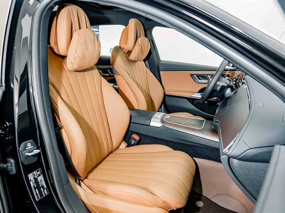 Mercedes-Benz E-Class — миниатюра 19